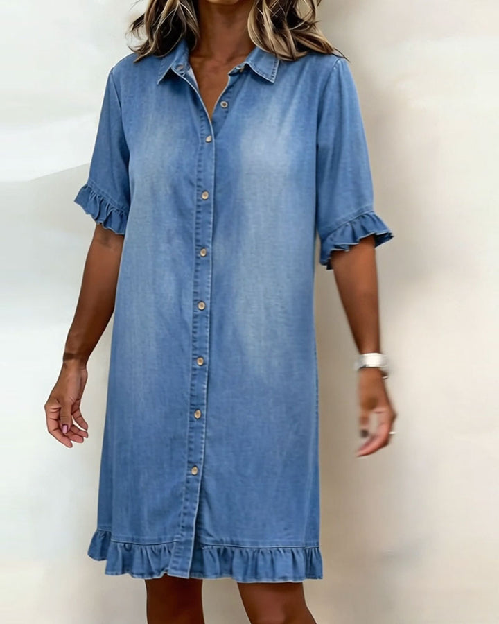 Karolína – Mukava farkkumekko imartelevalla rypytyksellä