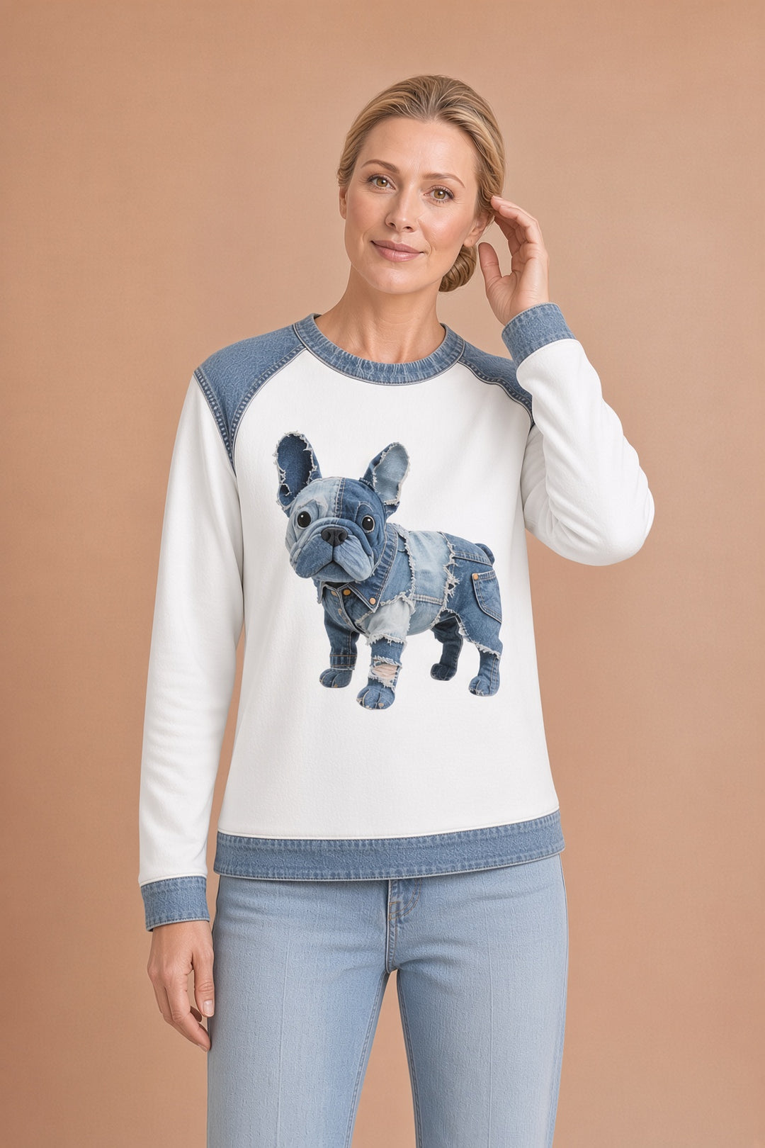 Alma – Denim-patchwork-huppari naisille, ranskanbulldoggityyli – kuva 2