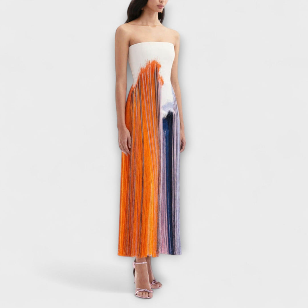 Léto – Tyylikäs colorblock-mekko ja trendikkäät hapsut
