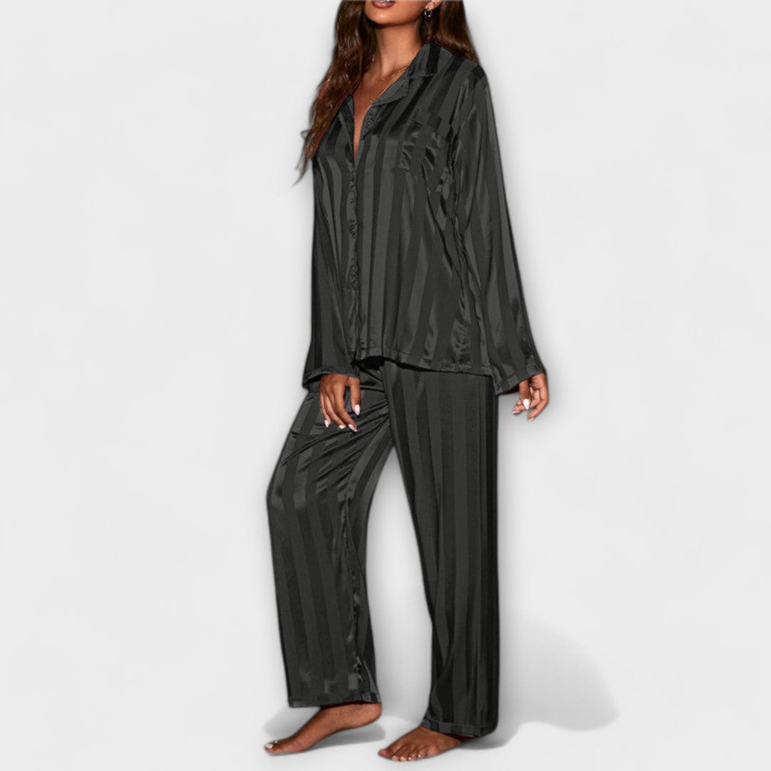 Flair – Ylellinen pyjama