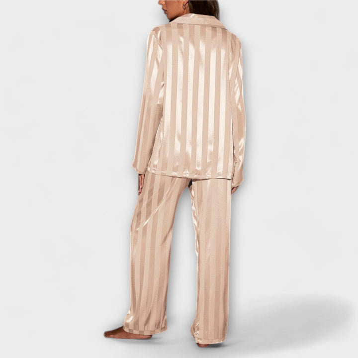 Flair – Ylellinen pyjama