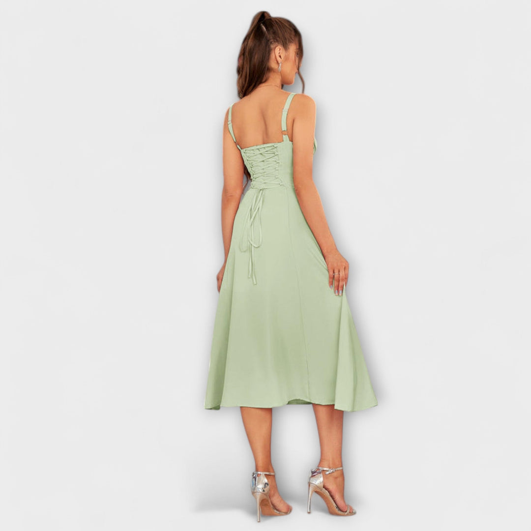 Naděje – Vaaleanpunainen toppimekko halkiodetaljilla