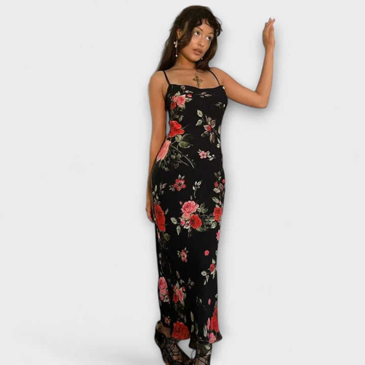 Bodycon-mekko kukkakuviolla ja olkaimilla