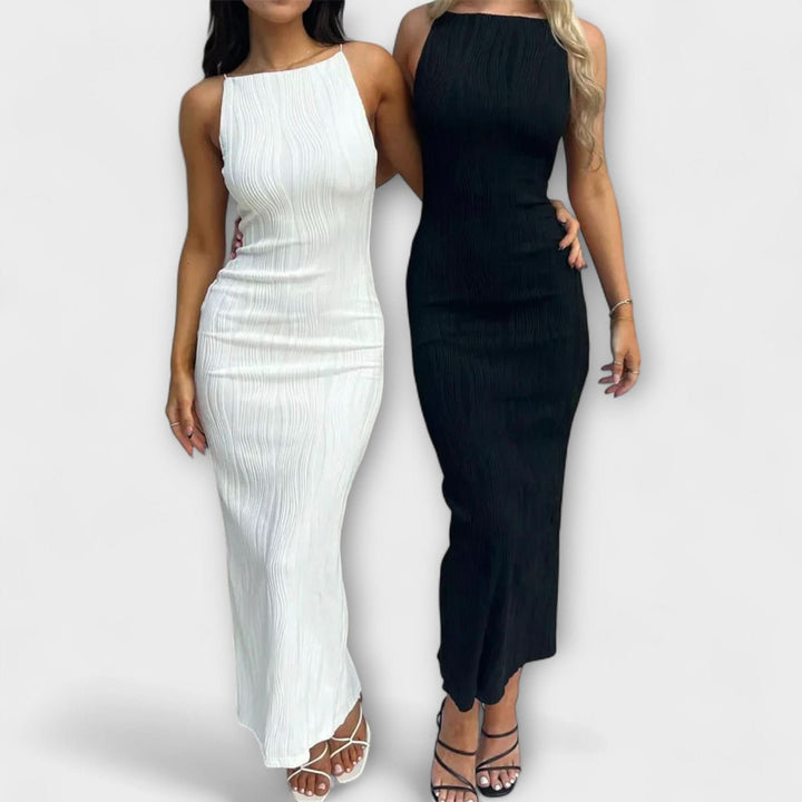 Elegantní šaty bez rukávů v délce maxi s řasením
