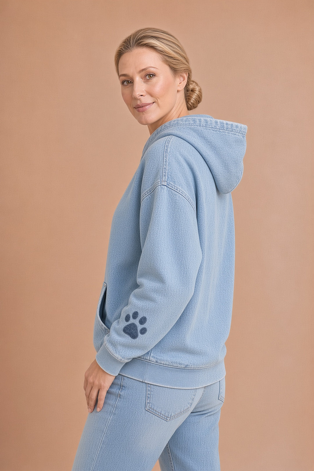 Azucena – Denim-huppari mäyräkoira-appliikaatiolla – kuva 3