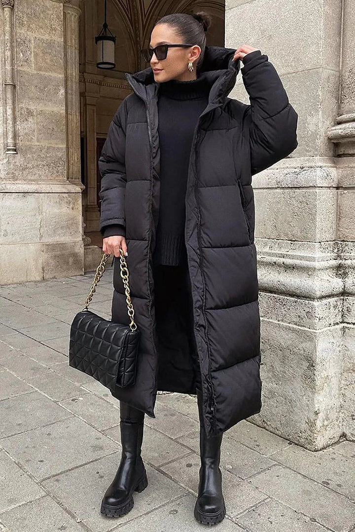 Dlouhá péřová bunda: městské teplo a zimní elegance